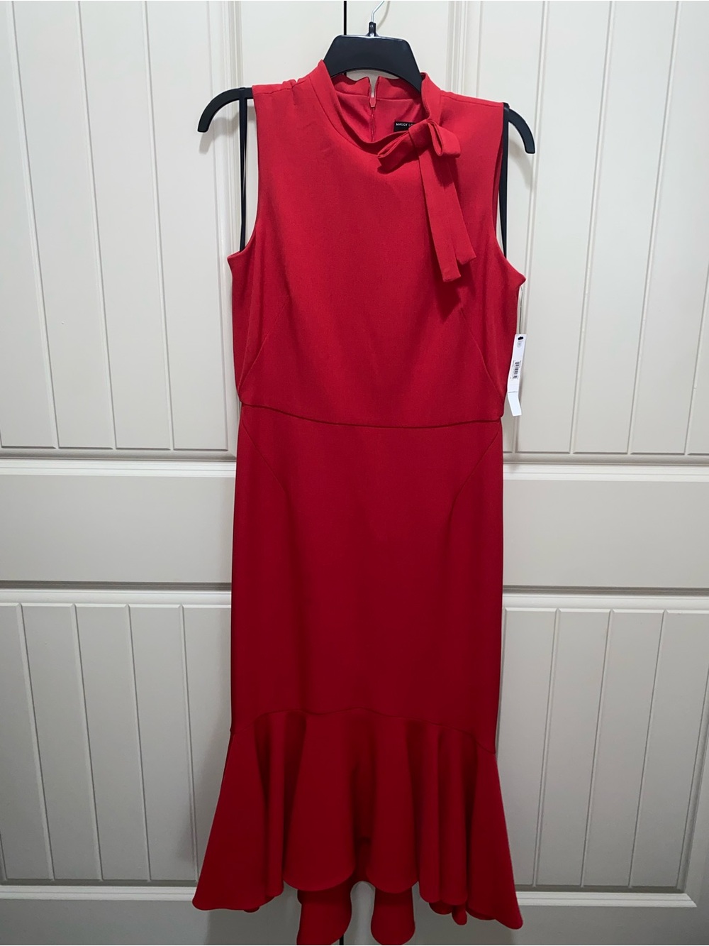 Maggy London Red Sleeveless Tie-Neck Midi Dress